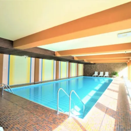 Lovely 1-Bedroom Vacation Studio Apartment With Pool And Sauna Laax Extérieur photo